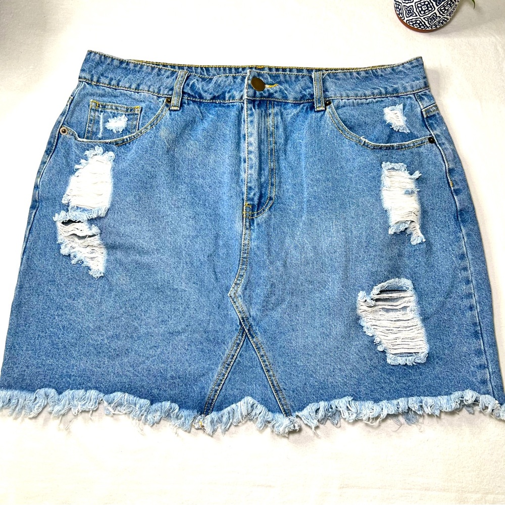 GUC Forever 21 Denim Mini Skirt Size 1x Jean Skirt Plus Size Distressed y2k 090